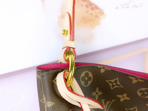 ルイヴィトンバッグ細部ディテール